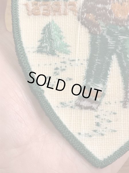 企業キャラクターのスモーキーベアの70年代〜ビンテージ刺繡ワッペン