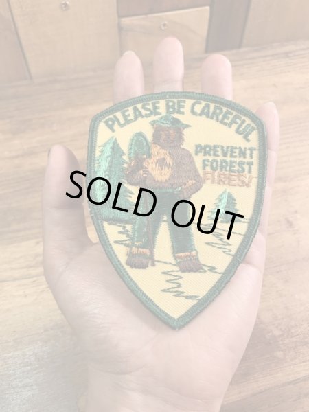 アドバタイジングキャラクターのスモーキーザベアの70’s〜ヴィンテージ刺繡パッチ