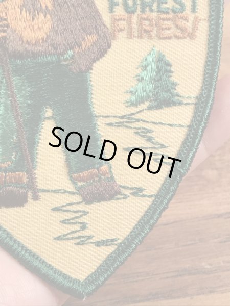 アドバタイジングキャラクターのスモーキーザベアの70’s〜ヴィンテージ刺繡パッチ