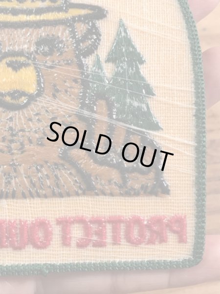 アドバタイジングキャラクターのスモーキーベアの70年代〜ビンテージ刺繡ワッペン