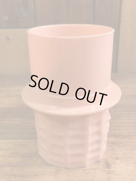 アドバタイジングキャラクターのミスターピーナッツの60〜70’sヴィンテージプラスチックカップ