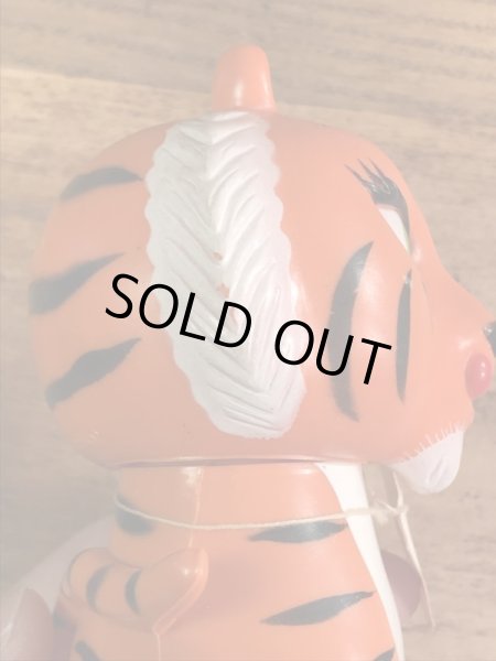 アドバタイジングキャラクターのサンボタイガーの70’sヴィンテージDakinフィギュア