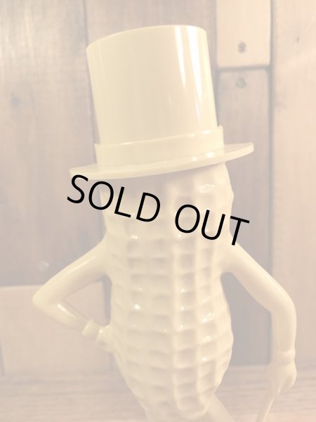 企業キャラクターのミスターピーナッツの60〜70年代ビンテージ貯金箱フィギュア