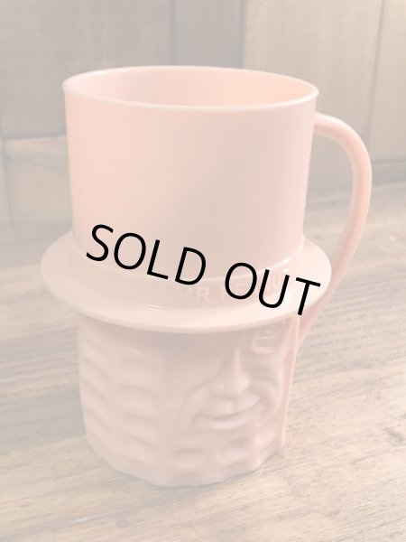 企業キャラクターのミスターピーナッツの60〜70年代ビンテージマグカップ