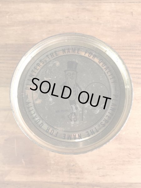 企業キャラクターのミスターピーナッツの70年代ビンテージブリキ缶