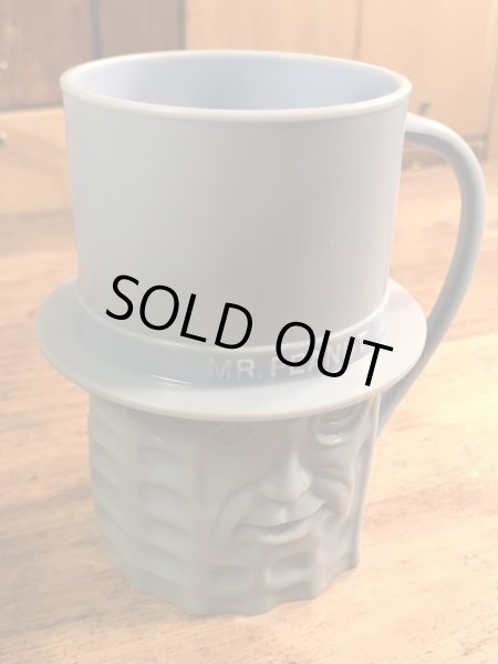 企業キャラクターのミスターピーナッツの60〜70年代ビンテージマグカップ