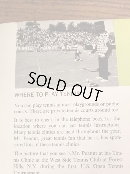 企業キャラクターのミスターピーナッツの60年代ビンテージハンドブック