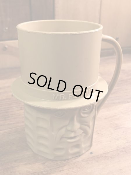 企業キャラクターのミスターピーナッツの60〜70年代ビンテージマグカップ