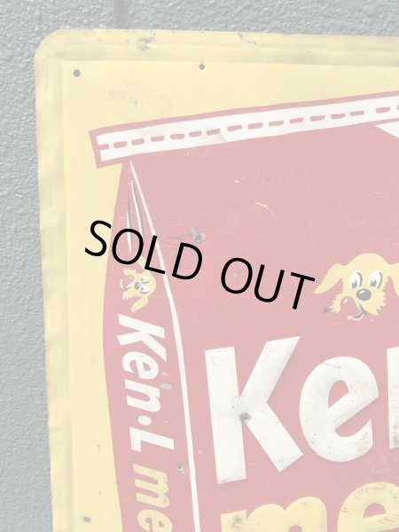 アドバタイジングキャラクターのケンエルレーションの50’sヴィンテージメタルサイン