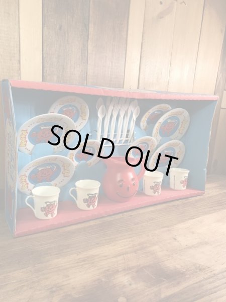 企業キャラクターのクールエイドの80年代ビンテージパーティーおままごとセット