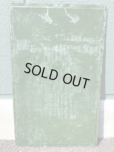 アドバタイジングキャラクターのケンエルレーションの50’sヴィンテージメタルサイン