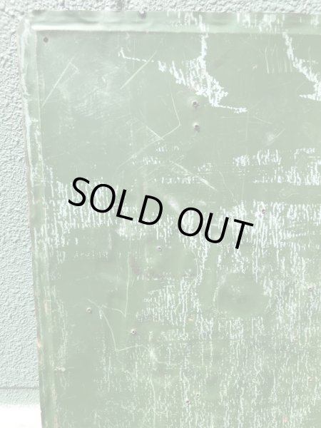 アドバタイジングキャラクターのケンエルレーションの50’sヴィンテージメタルサイン