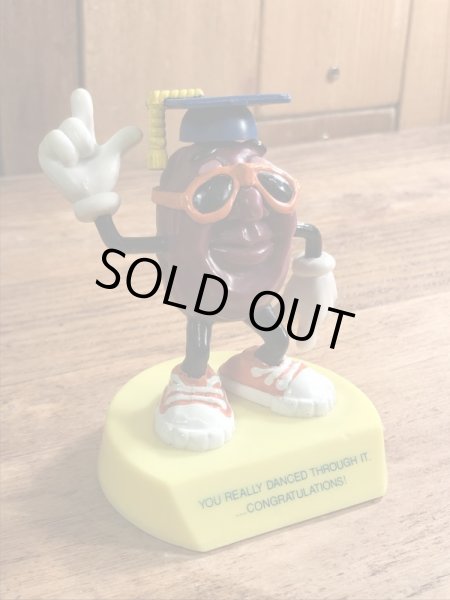 企業キャラクターのカリフォルニアレーズンの80年代ビンテージ台付きPVCフィギュア