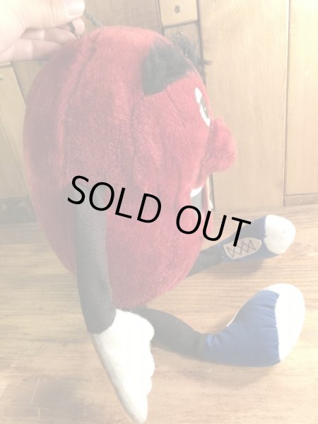 企業キャラクターのカリフォルニアレーズンの80年代ビンテージ縫いぐるみ