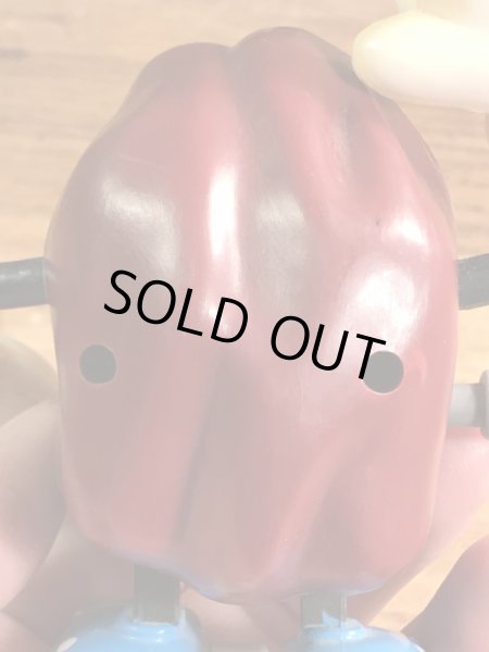 企業キャラクターのカリフォルニアレーズンの80年代ビンテージトコトコ人形