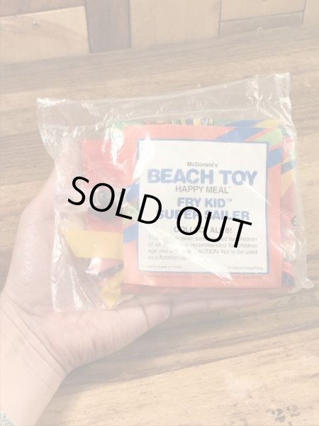 フライキッズのハッピーミールトイの80’sヴィンテージビーチトイ