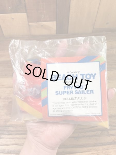 フライキッズのハッピーミールトイの80’sヴィンテージ浮き輪ボート