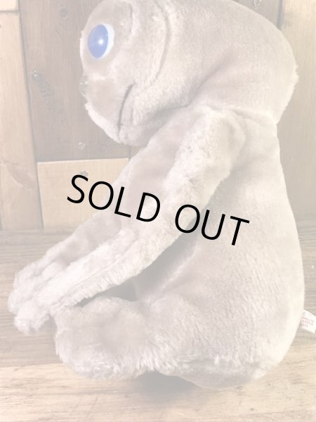 カマー社製のイーティーの80年代ビンテージ縫いぐるみ