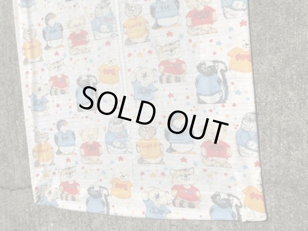 Hallmark社製のシャツテイルズの80’sヴィンテージボックスシーツ