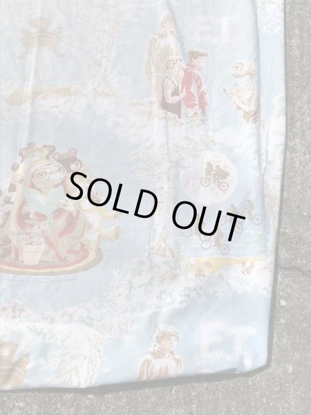 イーティーの柄の80’sヴィンテージボックスシーツ