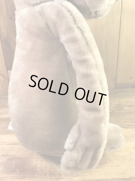 カマー社製のイーティーの80年代ビンテージ縫いぐるみ