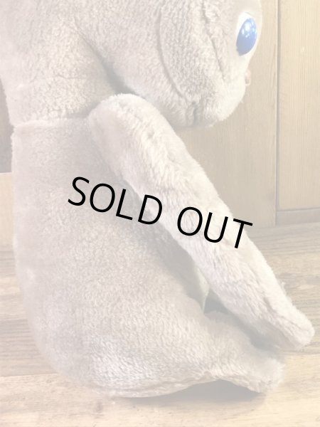 カマー社製のイーティーの80年代ビンテージ縫いぐるみ