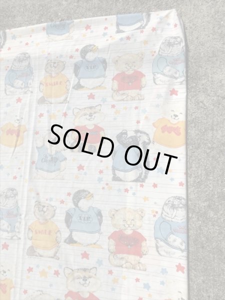 Hallmark社製のシャツテイルズの80’sヴィンテージボックスシーツ