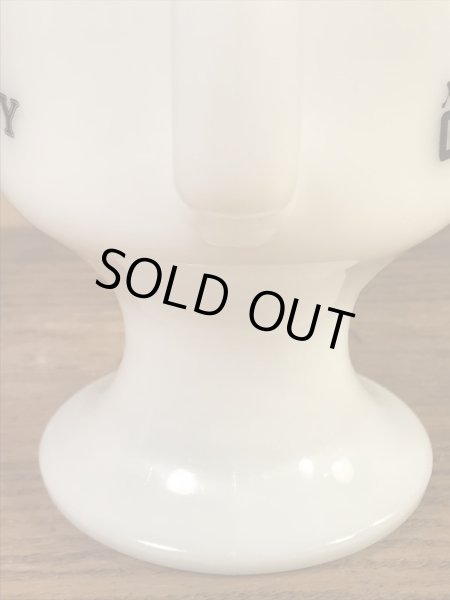 ルーニーテューンズのバッグスバニーの70年代ビンテージミルクガラスマグカップ