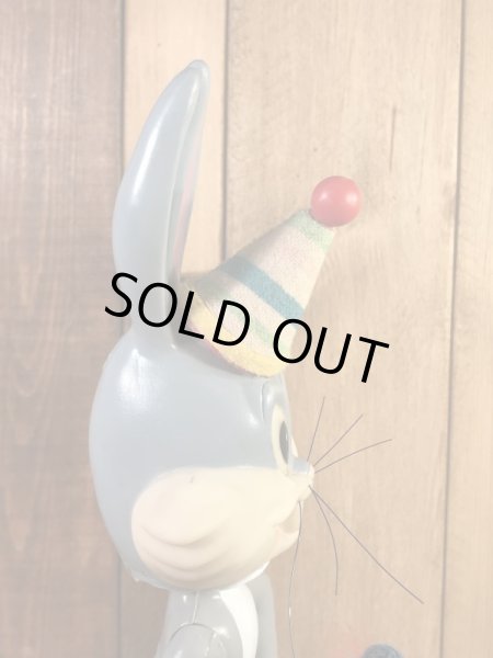 Dakin社製のバッグスバニーの70’sヴィンテージフィギュア