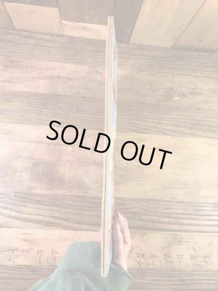 ルーニーテューンズのトゥイーティーとシルベスターの80年代ビンテージ塗り絵