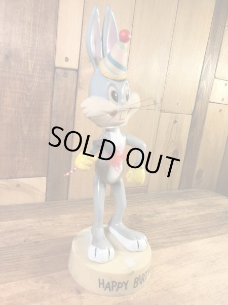 ルーニーテューンズのバッグスバニーの70年代ビンテージ台付きフィギュア