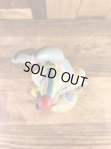 ルーニーテューンズのバッグスバニーの70年代ビンテージ台付きフィギュア