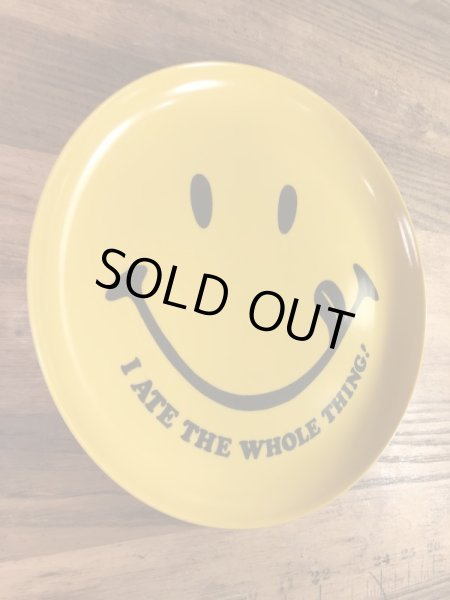 スマイルのプラスチック製の70年代ビンテージお皿