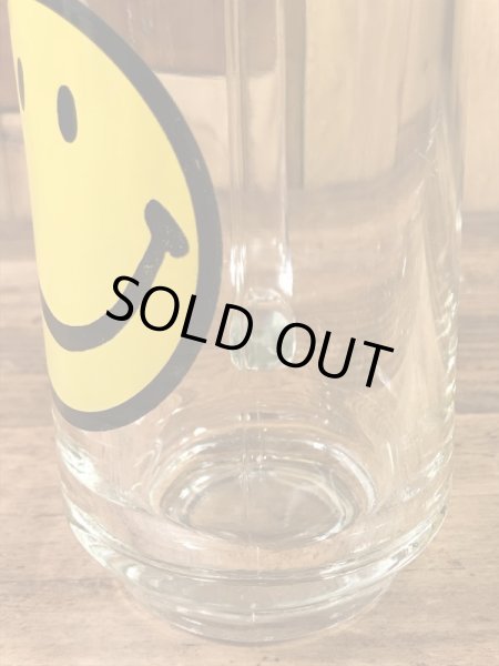 スマイルが描かれたガラス製の70年代ビンテージビアジョッキ