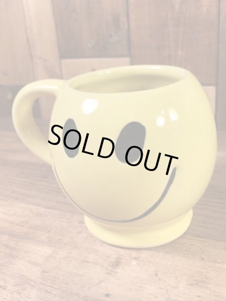 マッコイのスマイルフェイスの70’sヴィンテージセラミックマグ