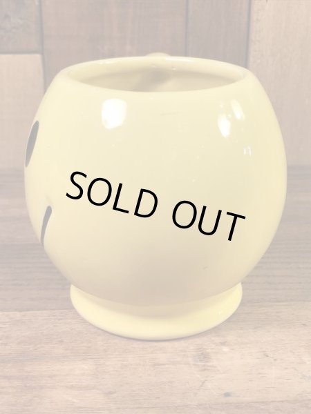 スマイルフェイスのセラミック製の70’sヴィンテージマグカップ