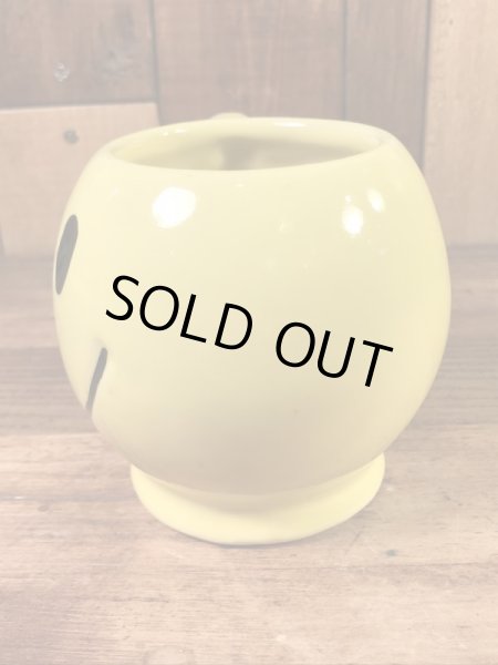 マッコイのスマイルフェイスの70’sヴィンテージセラミックマグ