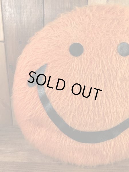 スマイルの布製の70年代ビンテージクッション