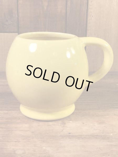 スマイルの陶器製の70年代ビンテージマグカップ