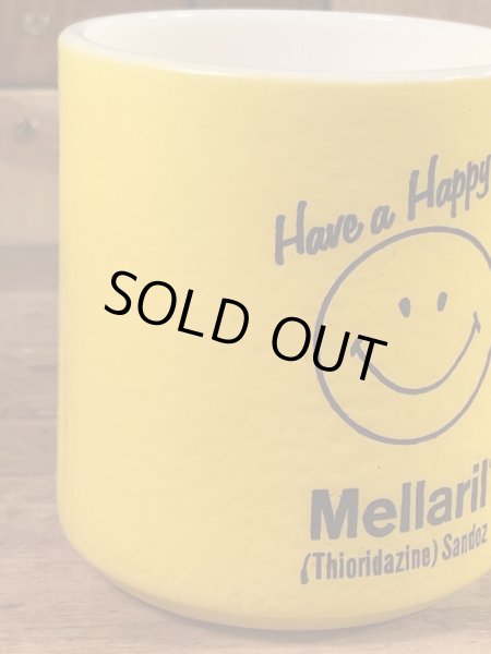 スマイルフェイスとHave A Happy Dayが描かれた70’sヴィンテージヘーゼルアトラスマグ