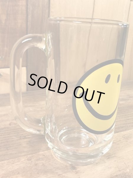 スマイルが描かれたガラス製の70年代ビンテージビアジョッキ