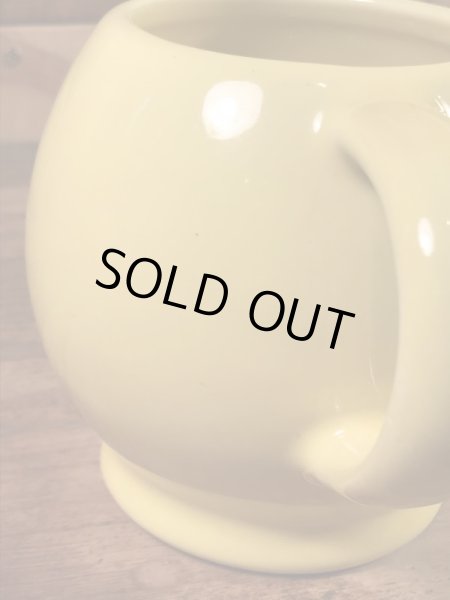 スマイルの陶器製の70年代ビンテージマグカップ