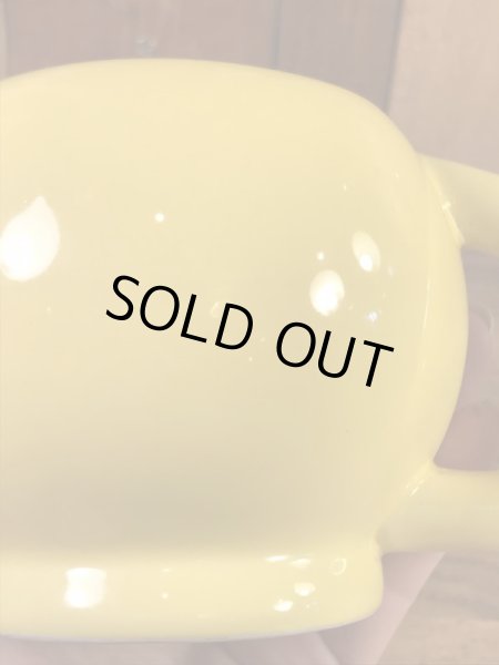 スマイルフェイスのセラミック製の90’s〜ヴィンテージマグ