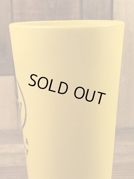 “Have A Happy Day”のスマイルの70年代ビンテージプラスチックカップ