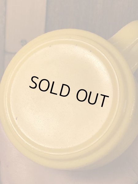 スマイルフェイスとHave A Happy Dayが描かれた70’sヴィンテージヘーゼルアトラスマグ