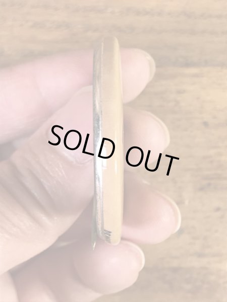 “Denhams”のスマイルの70年代ビンテージ缶バッジ