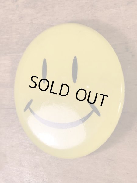 スマイルフェイスの金属製の80’s〜ヴィンテージ缶バッチ