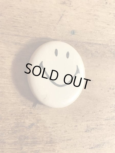 アイボリーのスマイルの70年代ビンテージ缶バッジ