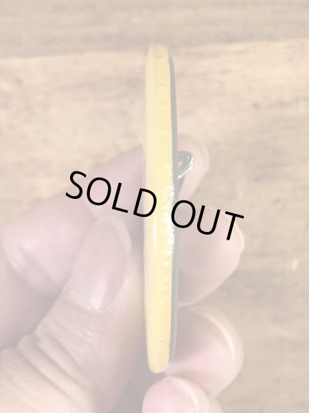 “Happiness Is New Band Uniforms!”と書かれたスマイルの70年代ビンテージ缶バッジ