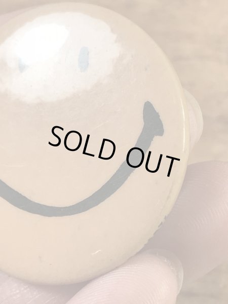 “Denhams”のスマイルフェイスの70’sヴィンテージ缶バッチ